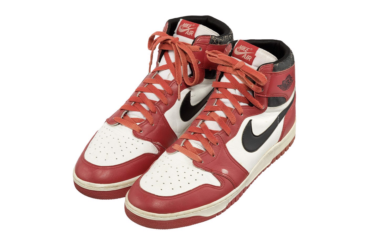phien-ban-nike-air-jordan-1-1986-cua-michael-jordan-duoc-dau-gia