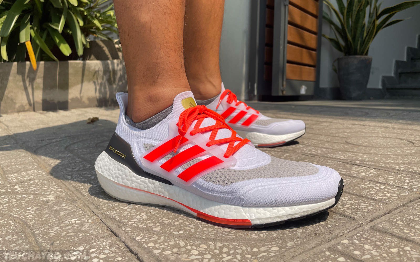 Hinh anh 5: Dan chay bo co the mong doi gi tu mau giay chay moi nhat adidas Ultraboost 21?