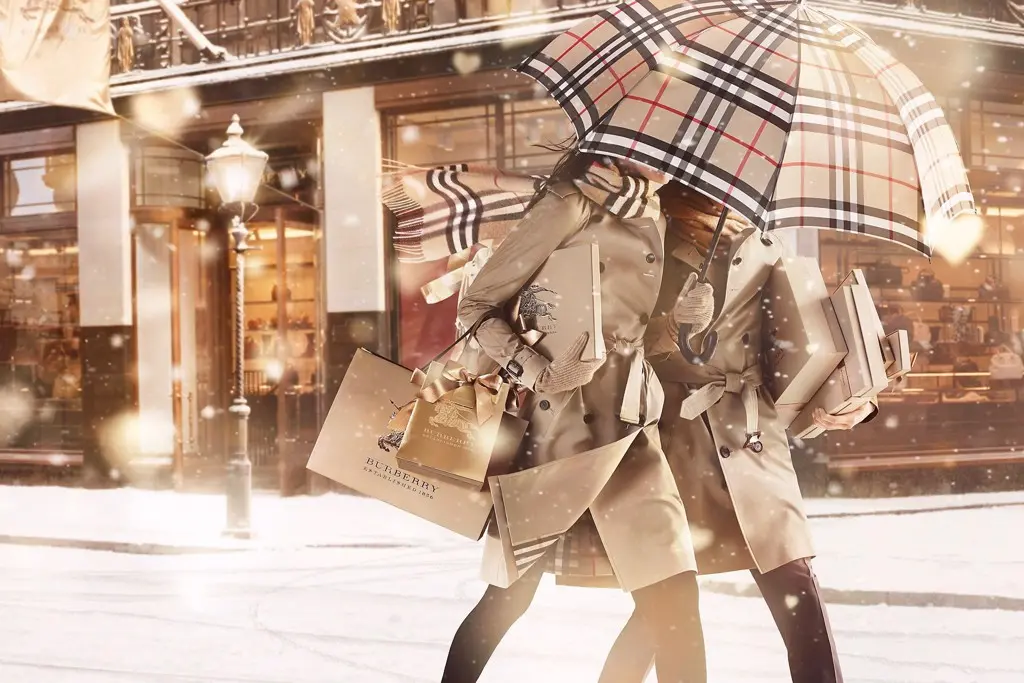Lich su Burberry - Chat quy toc day sang trong den tu Anh quoc