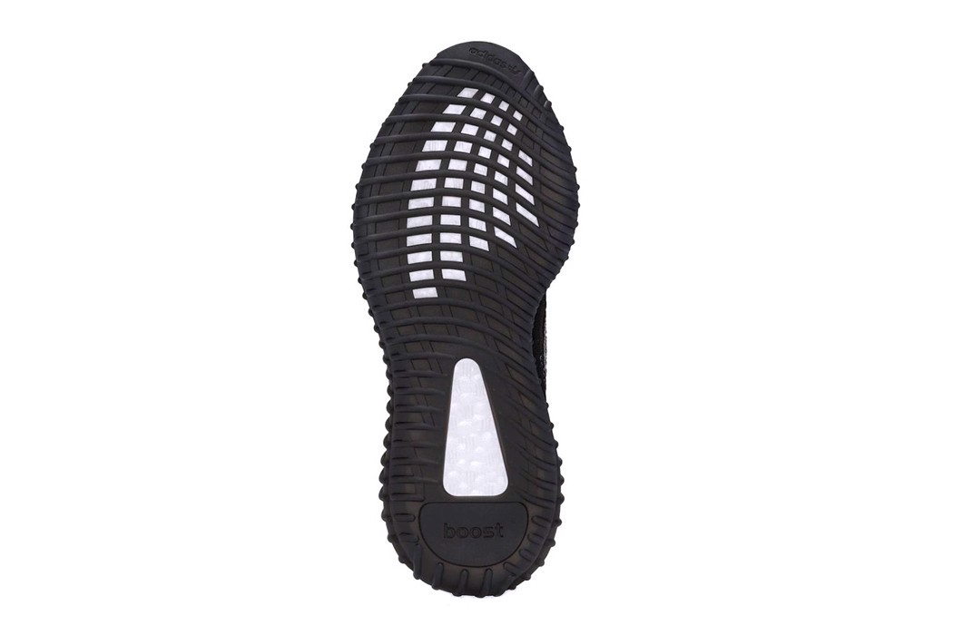 hinh-anh-chinh-thuc-cua-doi-adidas-yeezy-boost-350-v2-mx-rock
