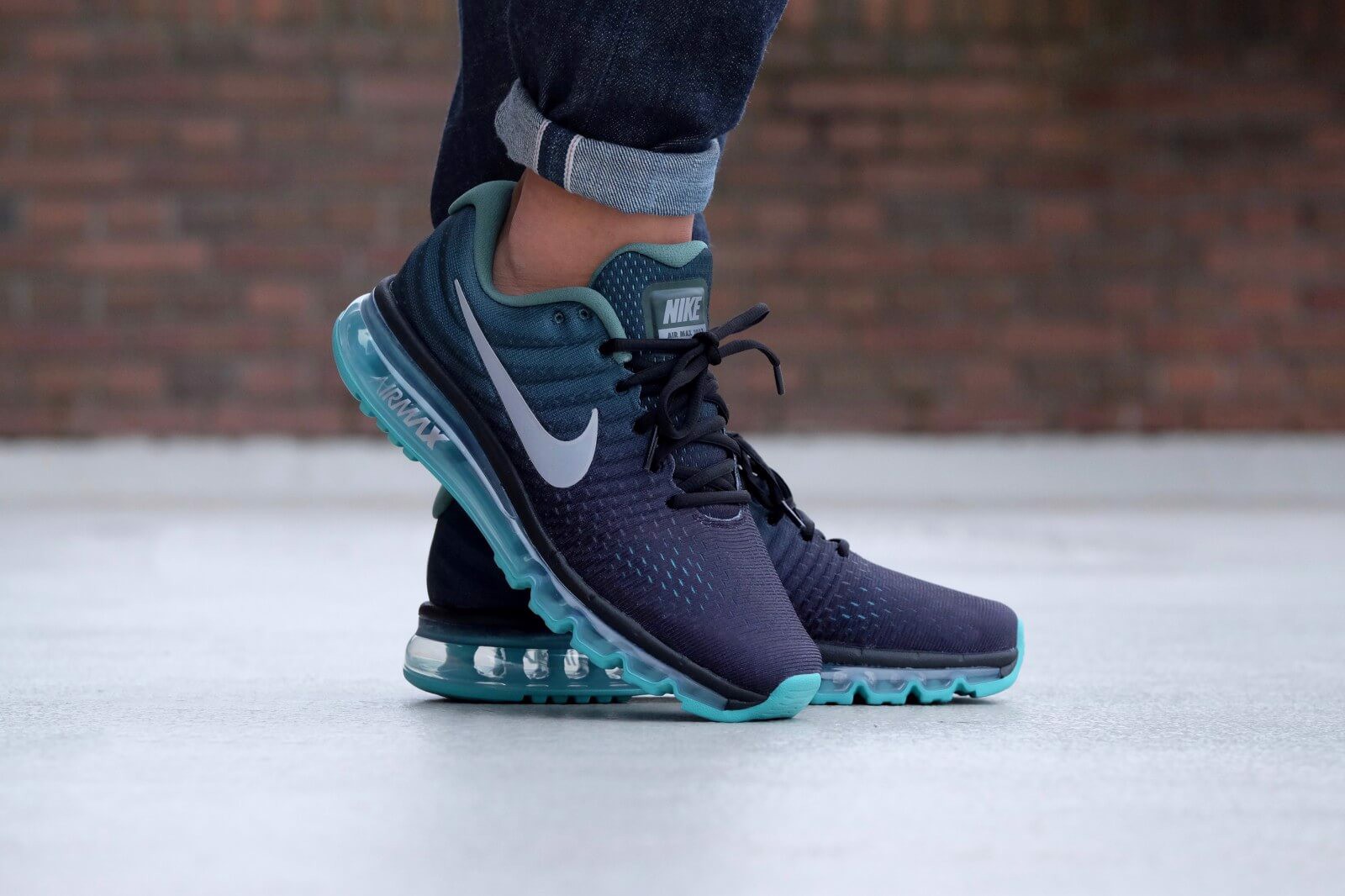 nike-air-max-2017-co-dang-mua-hay-khong-nhung-dieu-ban-can-biet