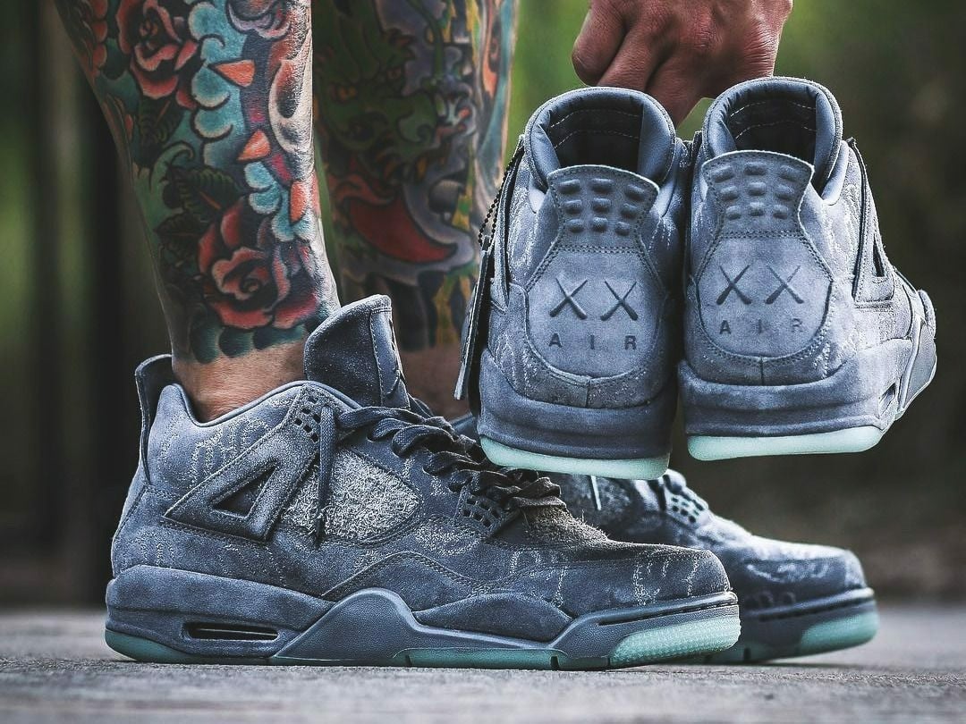 10-dieu-bi-an-ve-air-jordan-4-kaws