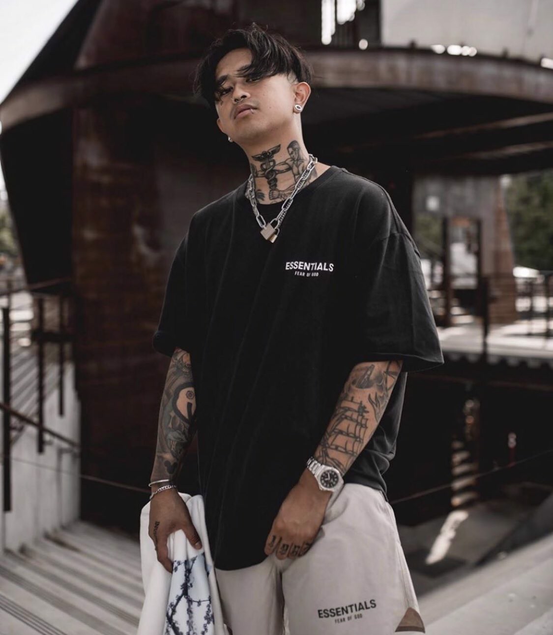 fear-of-god-essentials-thuong-hieu-thoi-trang-cua-the-he-moi