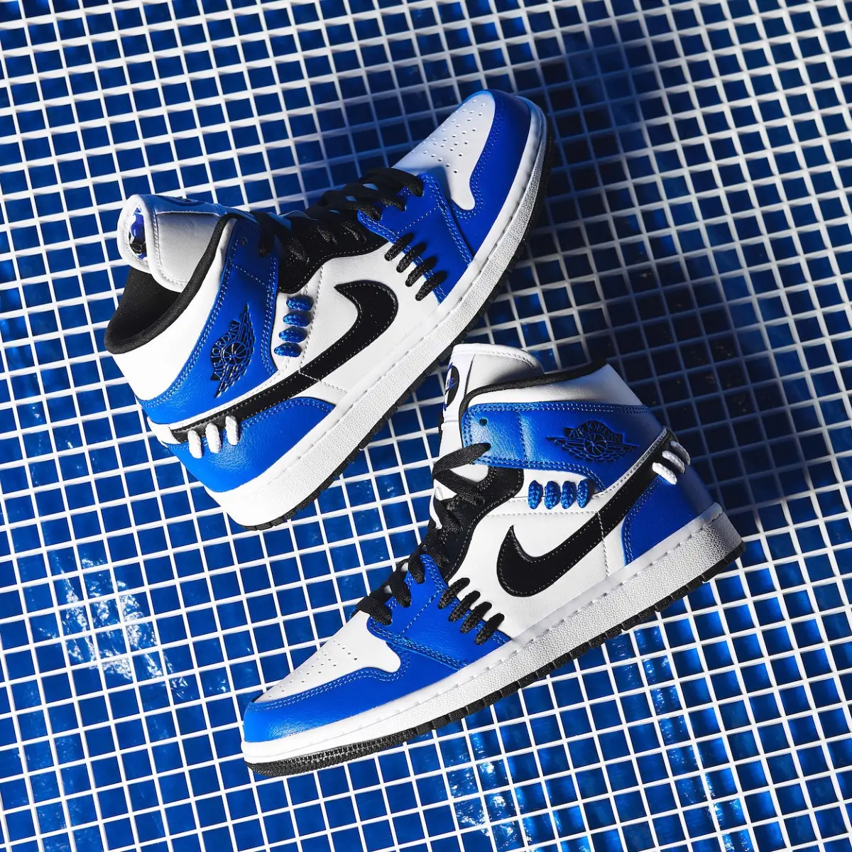 Air Jordan 1 Mid SE “Sisterhood” co thuc su dang mua?
