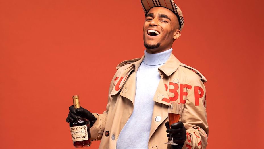 shopping-giay-the-thao-cung-hai-kich-gia-munya-chawawa