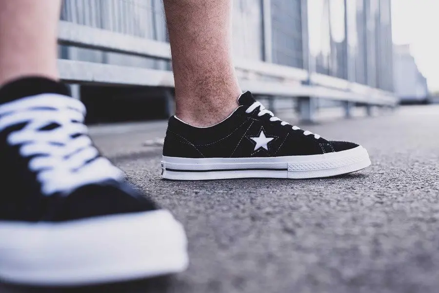 Nhung dieu ban can biet ve Converse One Star Premium Suede Low Top truoc khi muon so huu doi giay nay