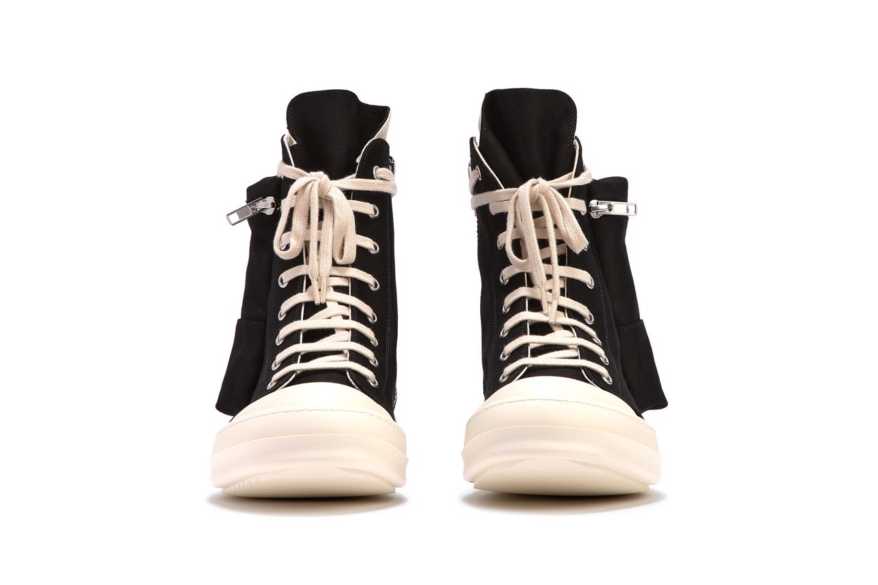 doi-rick-owens-co-the-mang-theo-nhung-vat-dung-can-thiet-hang-ngay-cua-ban