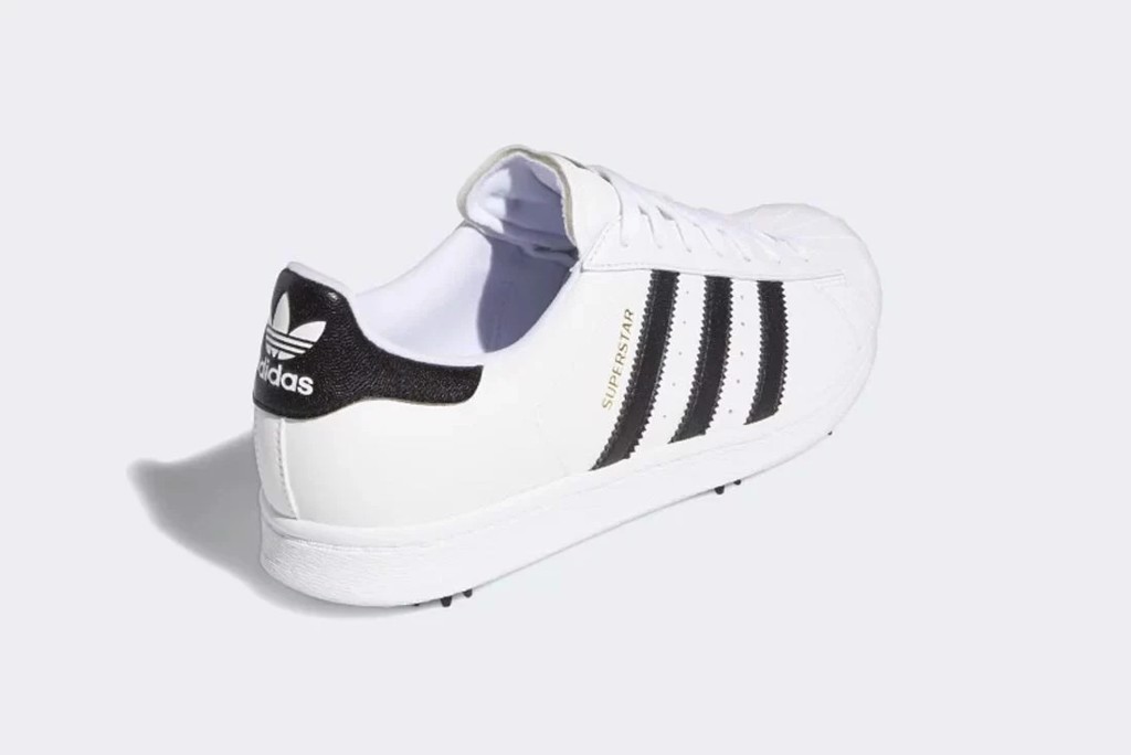 san-sang-di-danh-golf-voi-adidas-superstar,-giay-danh-gold-phong-cach-retro