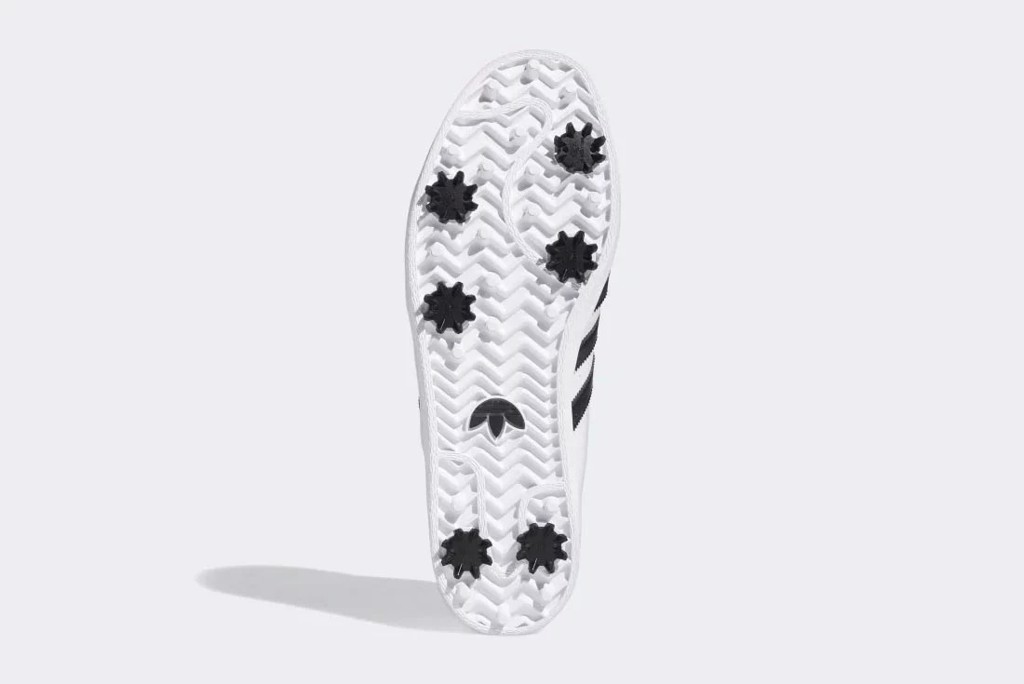 san-sang-di-danh-golf-voi-adidas-superstar,-giay-danh-gold-phong-cach-retro