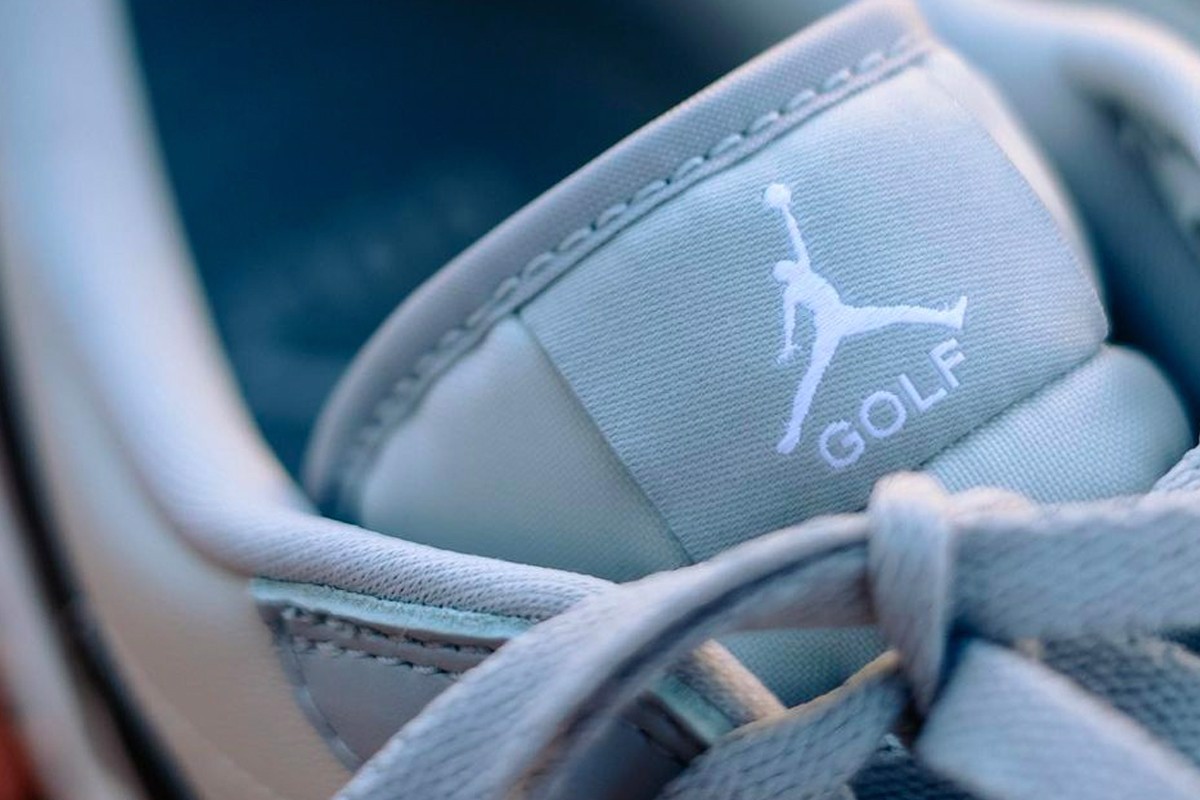hinh-anh-moi-nhat-ve-air-jordan-1-low-golf-wolf-grey