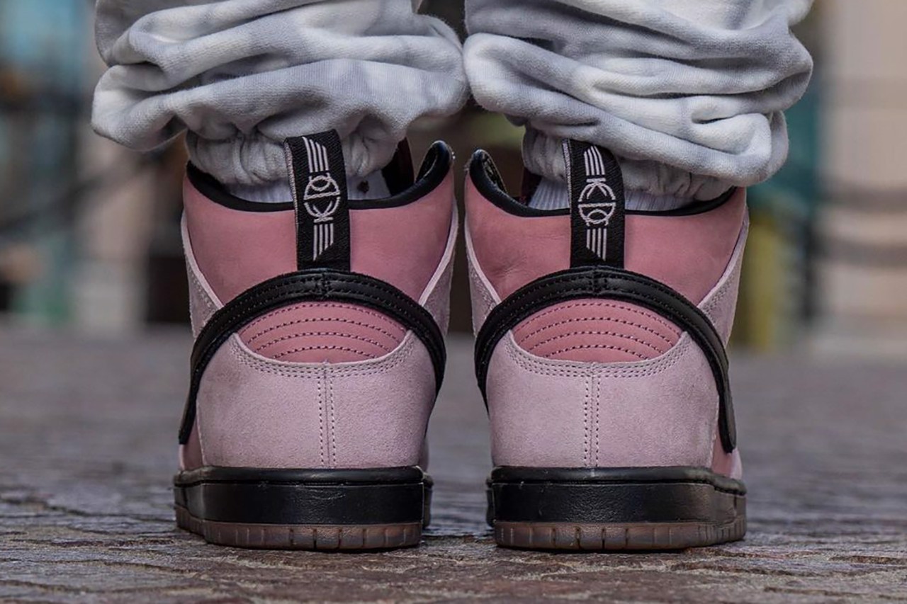 Hinh anh 4: Hinh anh on-feet cua phien ban Nike SB Dunk High x KCDC