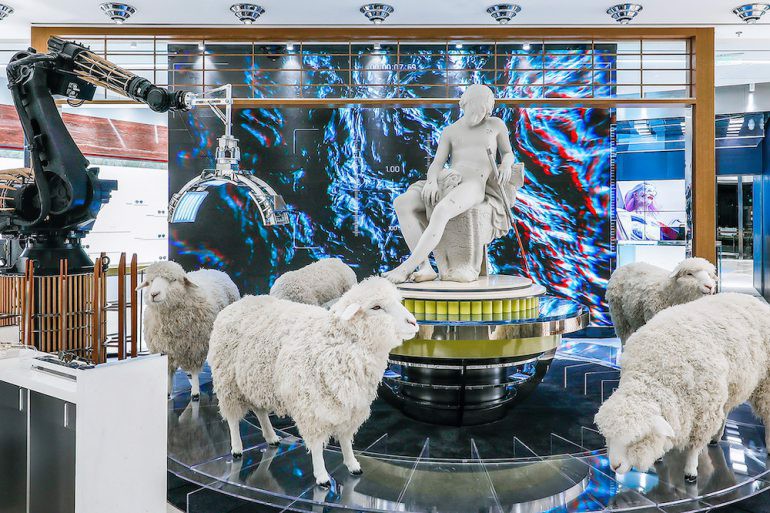 gentle-monster-chinh-thuc-ra-mat-hang-loat-nhung-cua-hang-moi-tai-trun