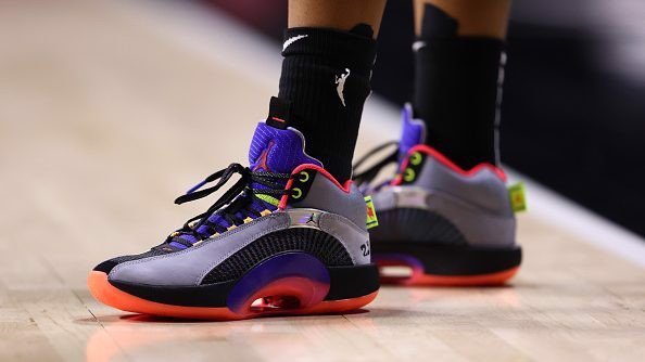 Những thông tin bạn có thể bỏ lỡ về Air Jordan 35 - mẫu mới nhất năm 2020 Hinh anh 1: Nhung thong tin ban co the bo lo ve Air Jordan 35 - mau moi nhat nam 2020