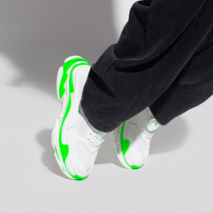 Alternative view of Giày Balenciaga Triple S Sneaker 'White Fluo Green' 536737 W2CA3 3890