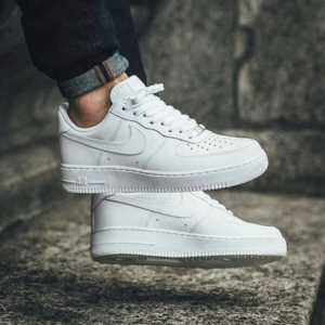 Nike Air Force 1 LE GS Triple White