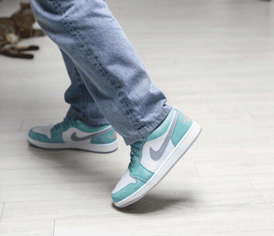 Air Jordan 1 Low 'New Emerald' DN3705-301