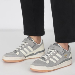 Alternative view of Giày Adidas Forum Low 'Charcoal Solid Grey Gum' FZ6253