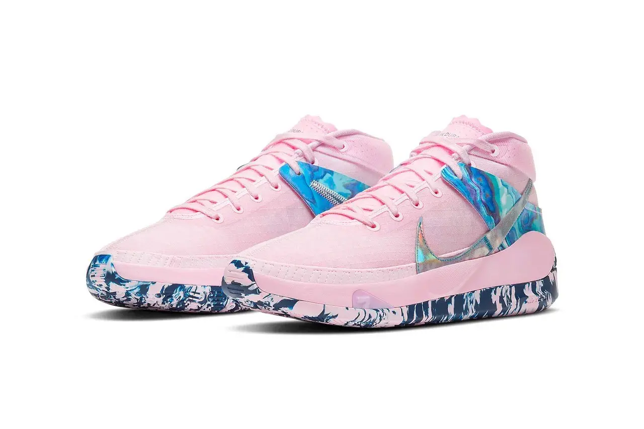 KD 13 “Aunt Pearl” quay tro lai voi phong cach Big City Boi
