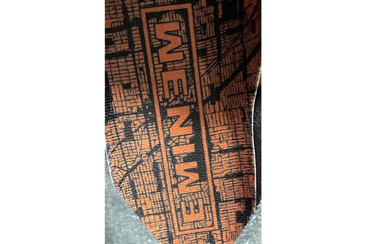 Hinh anh 3: Cung chiem nguong phien ban collab doc nhat giua Eminem va Air Jordan 3