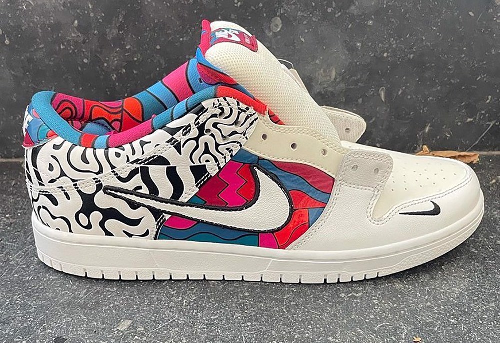 cung-chiem-nguong-bon-thiet-ke-mau-cua-parra-x-nike-sb-dunk-low