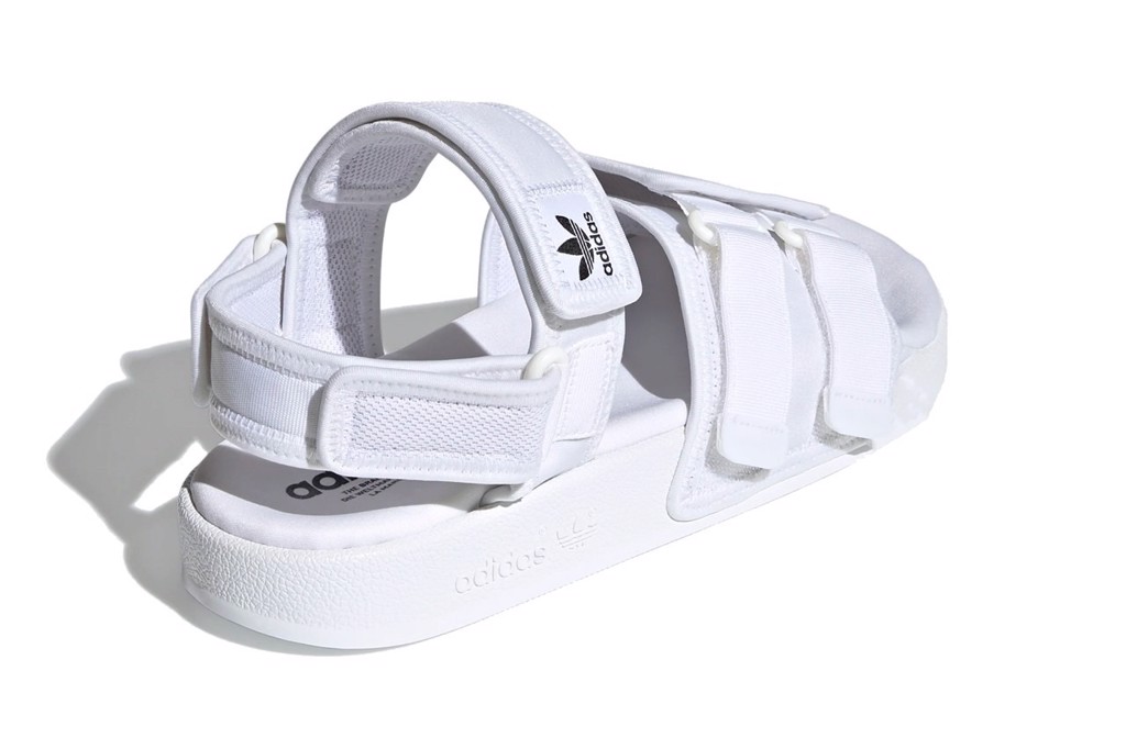 Hinh anh 3: adidas 'New adilette Sandal nang cap kieu dang co dien