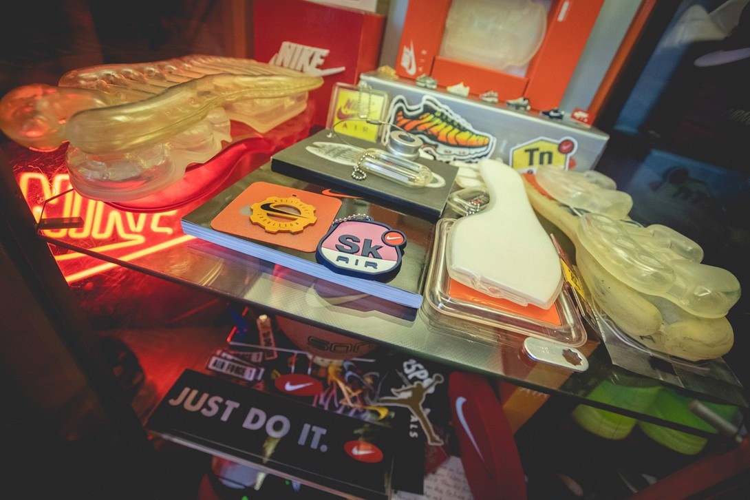 Hinh anh 3: Cung tro chuyen voi nguoi sang lap Bubblekoppe - Justin Paul Ronne ve thiet ke Air Max yeu thich cua anh ay