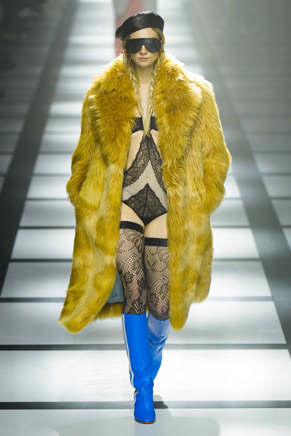 gucci-s-fall-2022-noi-bat-trong-bo-suu-tap-hop-tac-cung-adidas