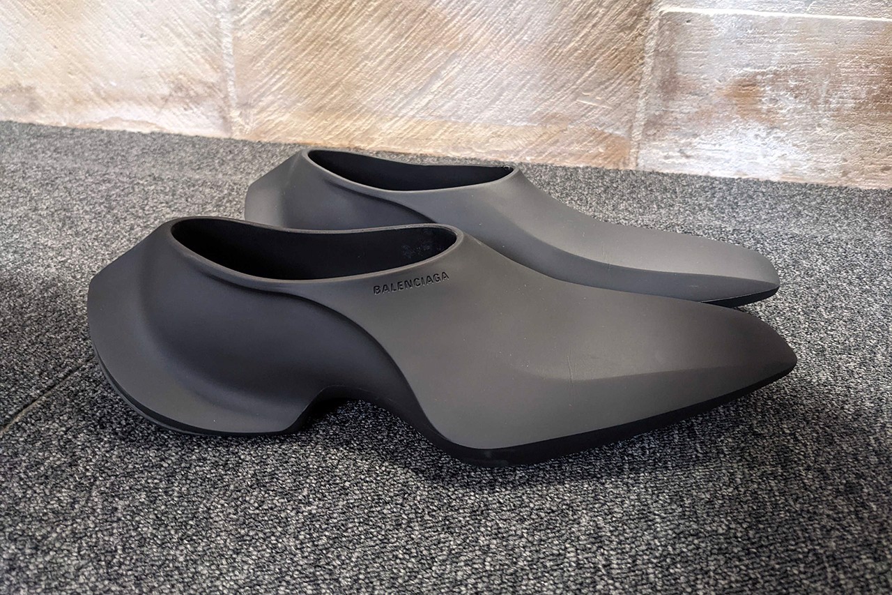 nhung-doi-sneaker-dep-nhat-cua-tuan-le-thoi-trang-paris-ss22