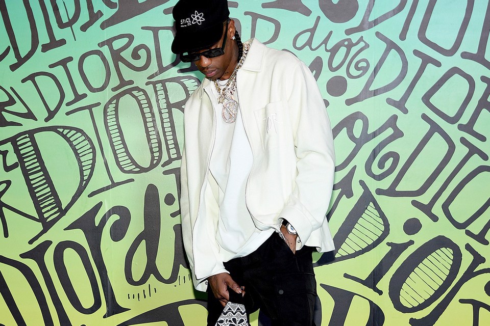 nhung-hinh-anh-dau-tien-ve-ban-hop-tac-giua-travis-scott-va-dior