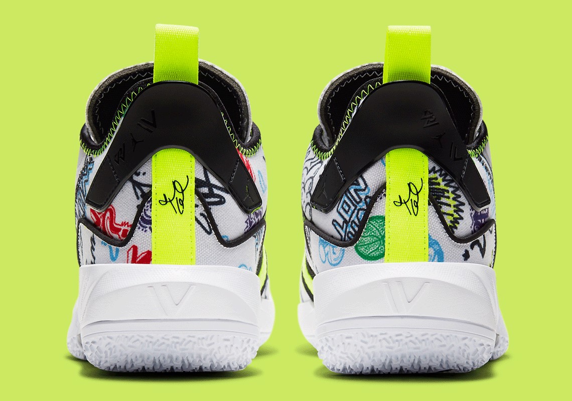 the-jordan-why-not-zer0-4-xuat-hien-cuc-ngau-voi-hoa-tiet-graffiti