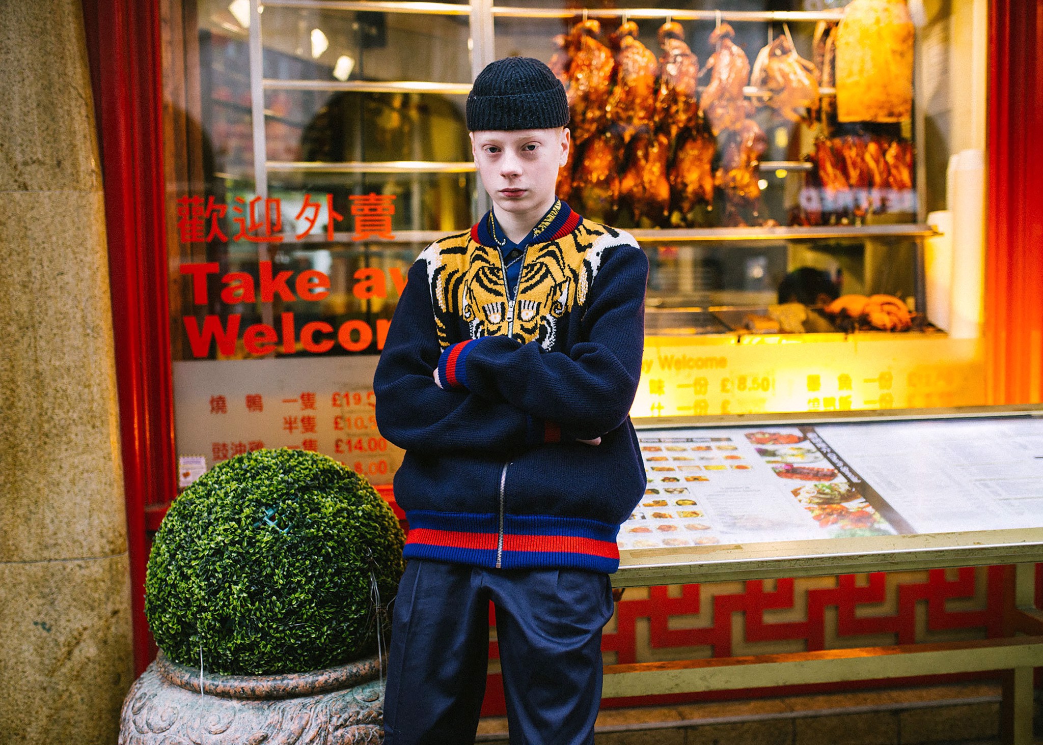 sole-mates:-leo-mandella-va-doi-giay-converse-one-star