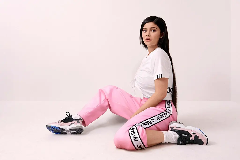 Top 6 doi giay yeu thich nhat cua Kylie Jenner