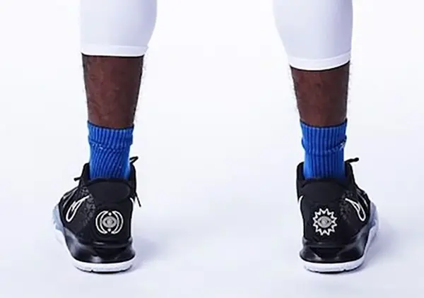 Kyrie Irving he lo ve Nike Kyrie 7