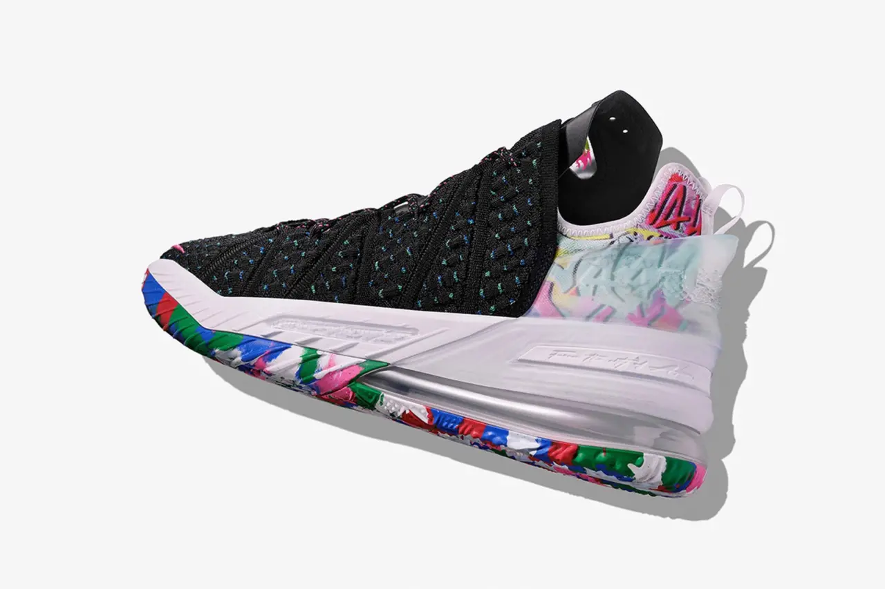 Nike LeBron 18 - doi giay duoc tao ra tu nhung dieu tuyet voi nhat