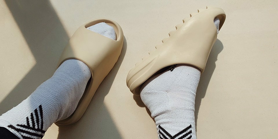 Hinh anh 3: Review giay: Yeezy Slide-Su luoi bieng day ca tinh