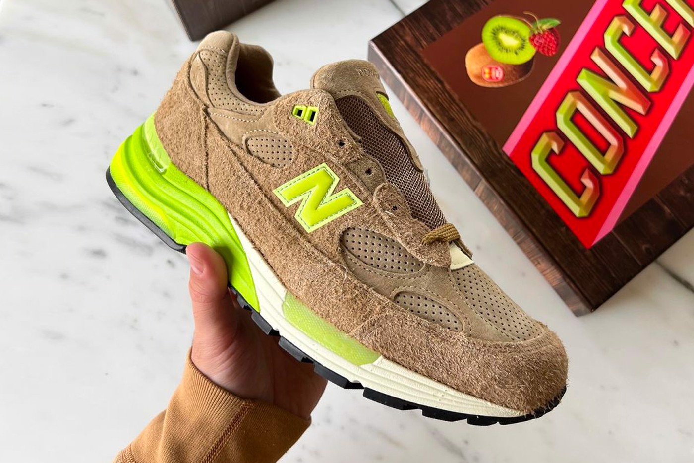 nhung-hinh-anh-dau-tien-cua-phien-ban-concepts-x-new-balance-992