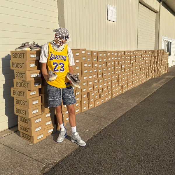 Hinh anh 1: Manh khoe lam giau tu viec ban giay hiem gia cao