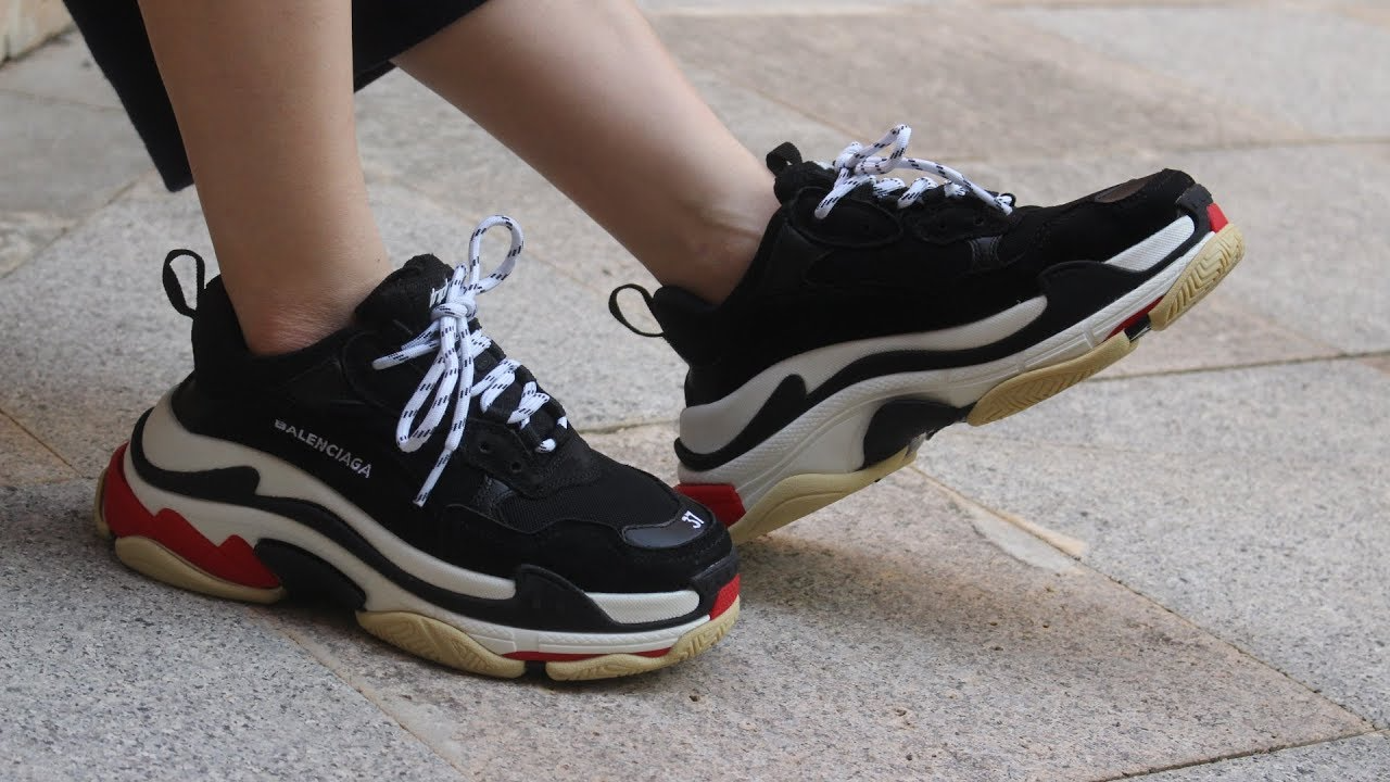 choi-giay-dung-chat-nhu-nguoi-tre-thuong-luu-chau-a