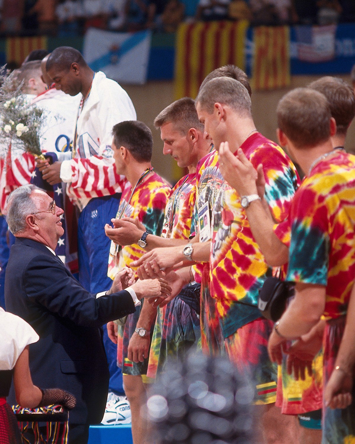 nhung-bo-quan-ao-doc-la-nhat-tai-cac-ki-the-van-hoi-olympic