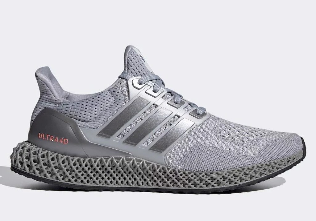 adidas Ultra4D tiến tới vũ trụ với phối màu NASA