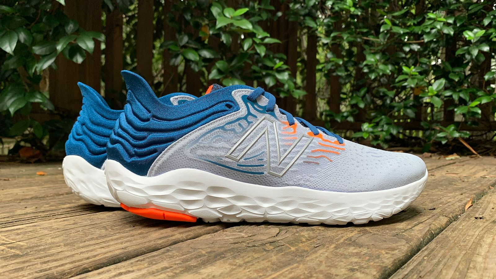 Hinh anh 2: 12 doi giay New Balance dang mua nhat nam 2021 (Phan 2)