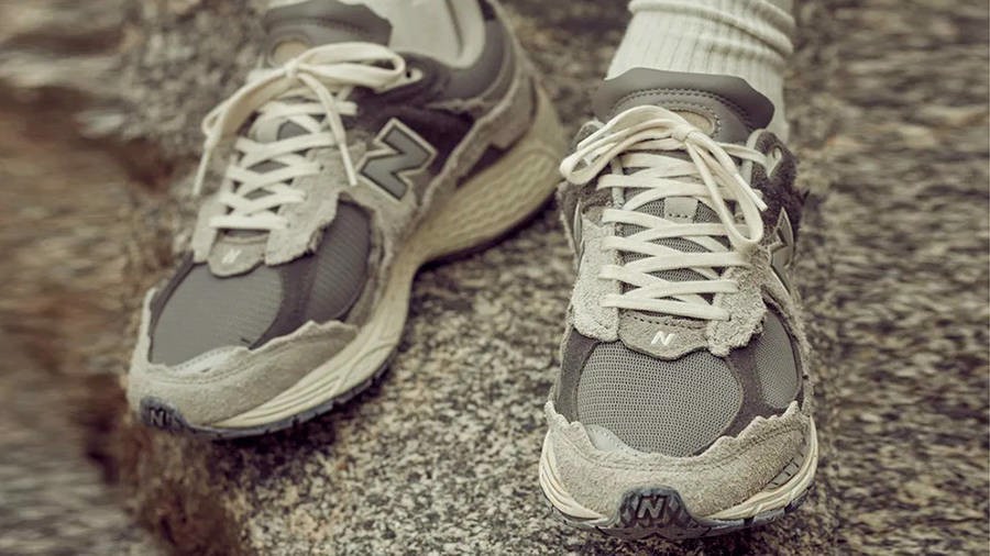 bac-thay-phia-sau-thanh-cong-cua-new-balance-s-protection-pack