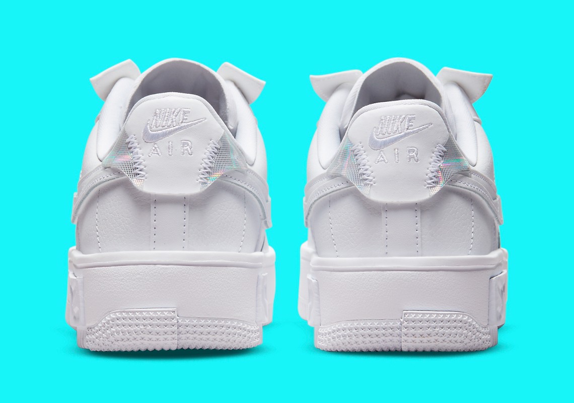 hinh-anh-chinh-thuc-cua-phien-ban-nike-air-force-1-fontanka-white