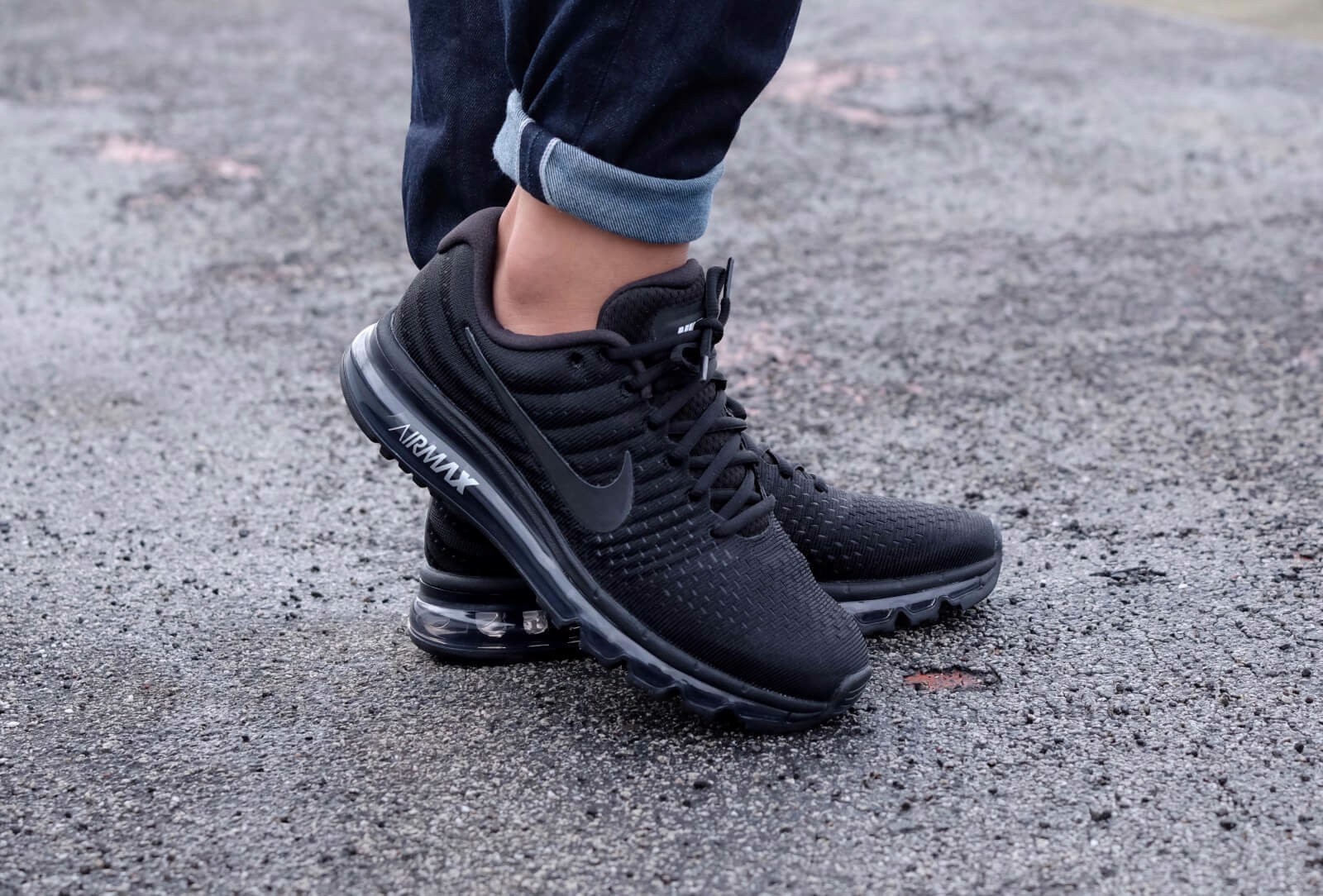 nike-air-max-2017-co-dang-mua-hay-khong-nhung-dieu-ban-can-biet