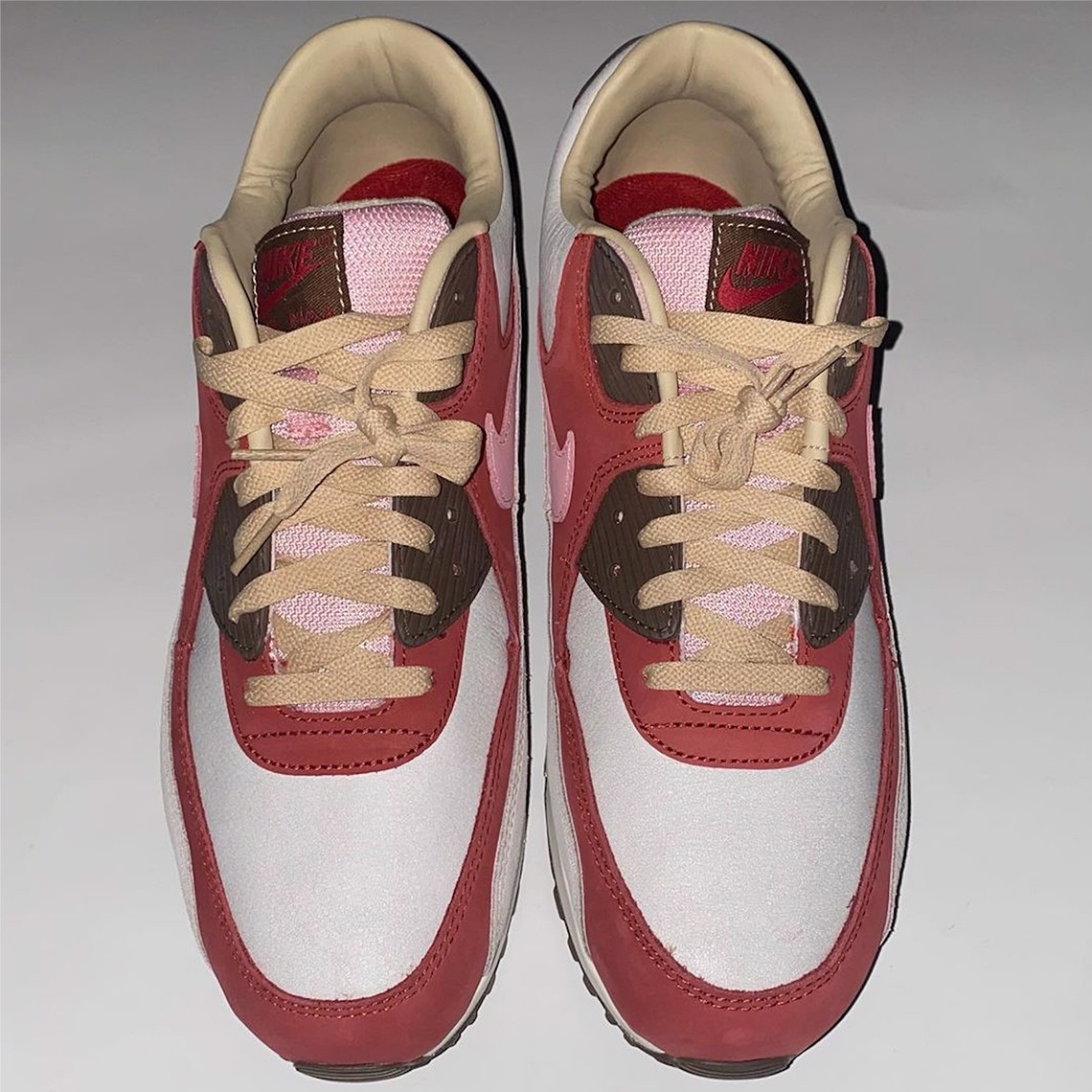 he-lo-nhung-hinh-anh-dau-tien-cua-the-dqm-x-nike-air-max-90-bacon