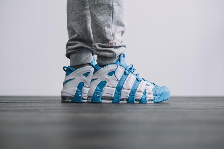 10-mau-giay-co-phoi-mau-university-blue-dep-nhat