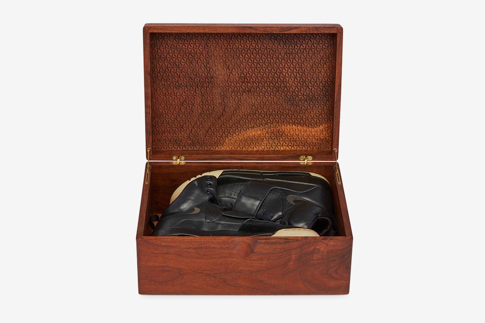 tam-anh-huong-cua-kanye-west-doi-voi-nike-air-yeezy-1