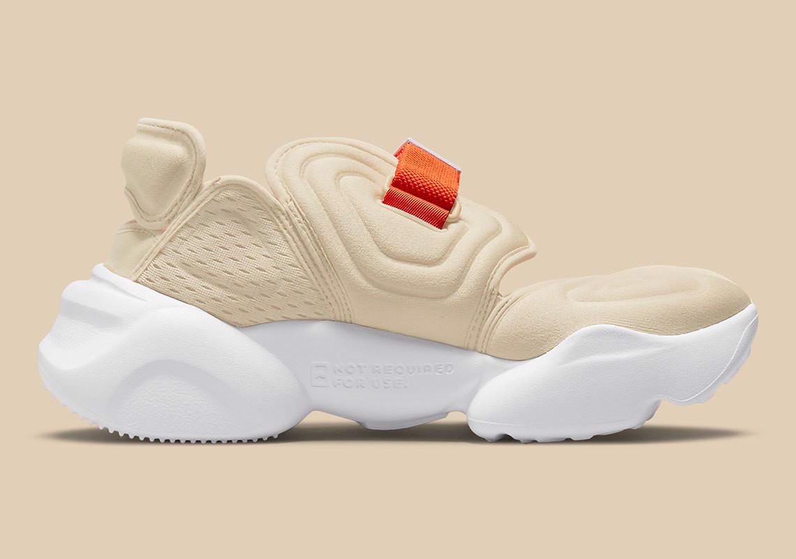 nike aqua rift rattan