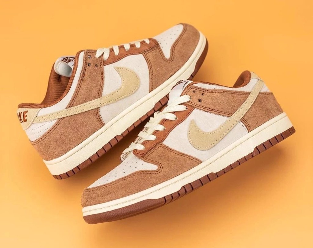 Nike Dunk Low ‘Medium Curry’ và màu nâu đẹp khó hiểu nhất năm