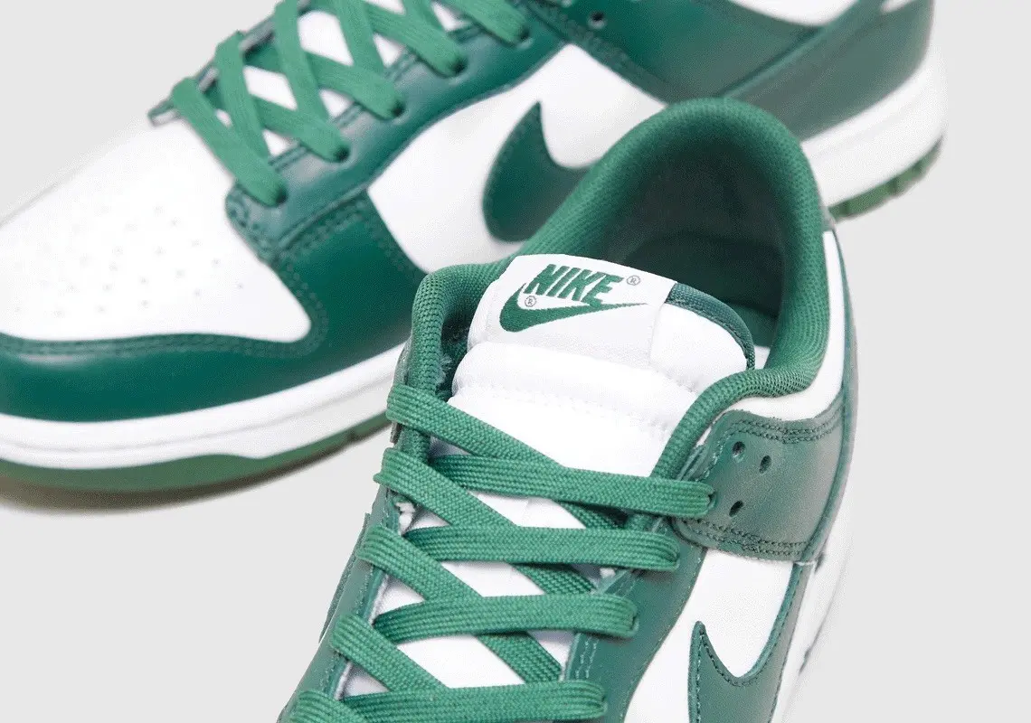 Nike Dunk Low se phat hanh trong phoi mau co dien "Team Green"
